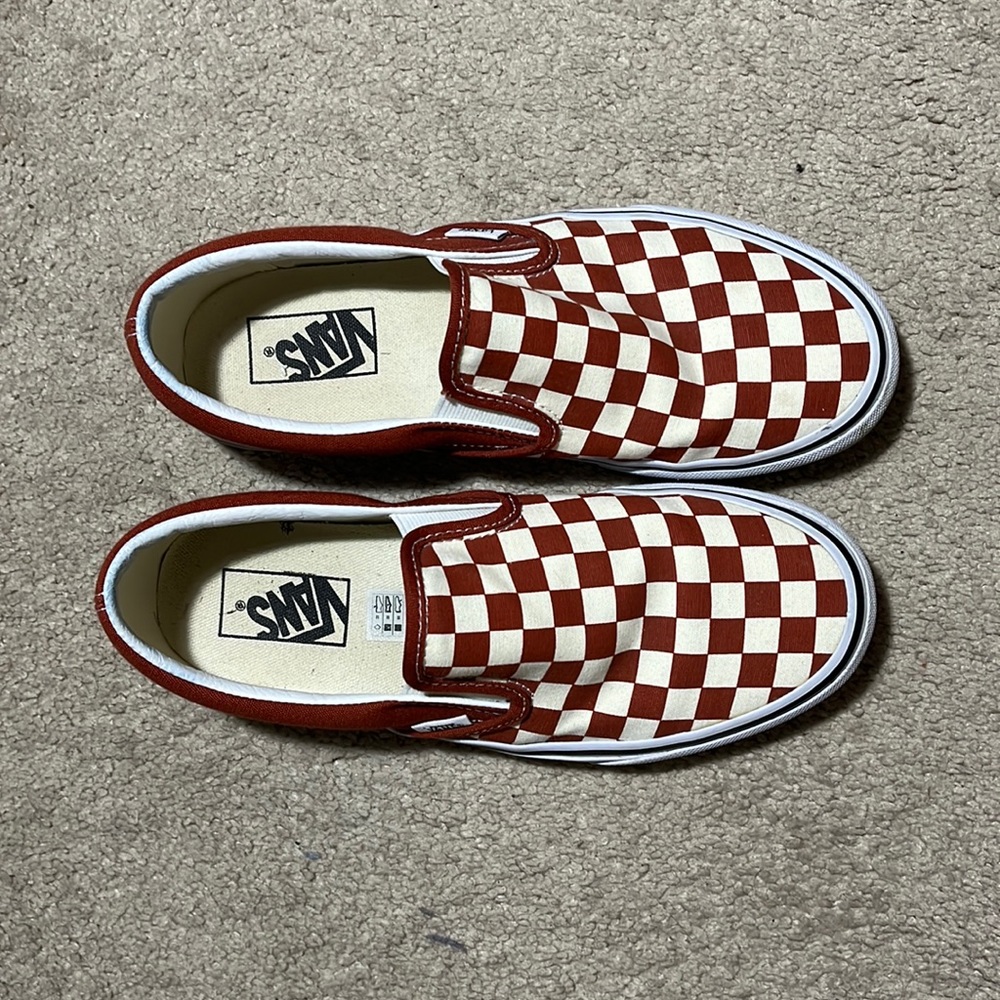 Checkered Vans 7. Mens 8.5 Womens Picante red and white color